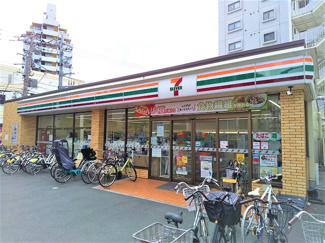 セブン-イレブン 足立綾瀬２丁目店まで280ｍ
