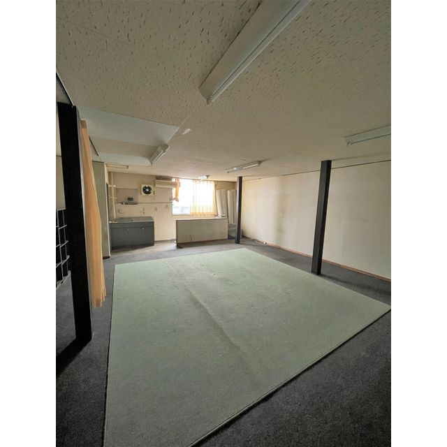 問屋町1-5店舗の内装