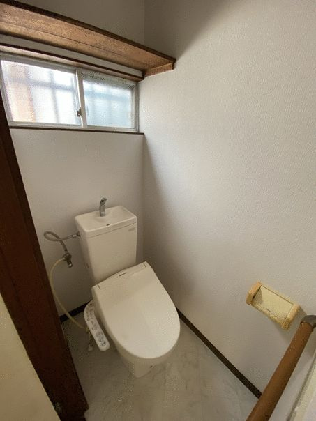 南大泉貸家のトイレ