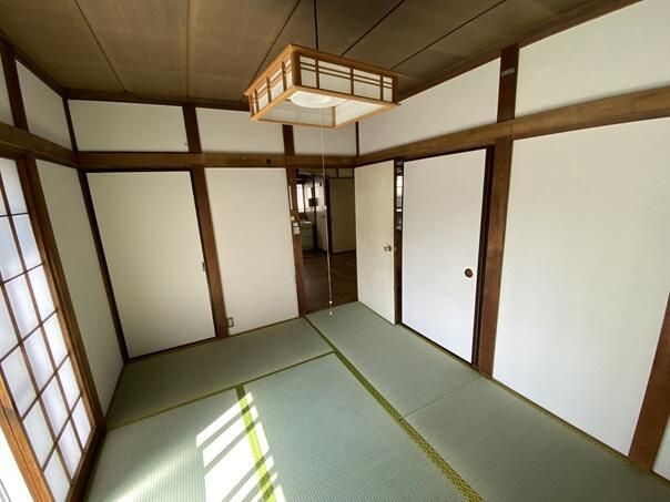 南大泉貸家の和室