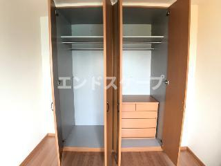 アプリコットの収納|クローゼット
高崎、前橋のお部屋探しはエンドスケープまで！お客様の理想お聞かせ下さい♪