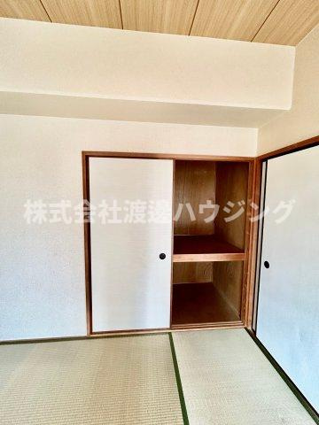 ハルフィー江坂の収納