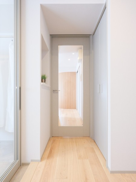 東京八重洲アムフラットの玄関