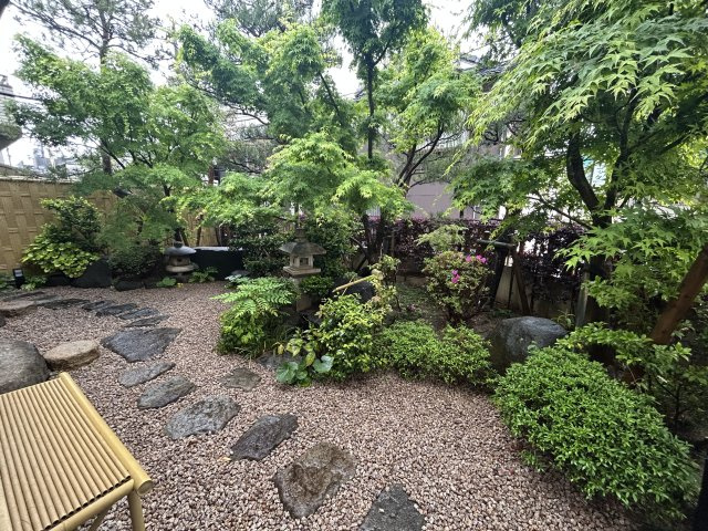 帝塚山1丁目　戸建の庭