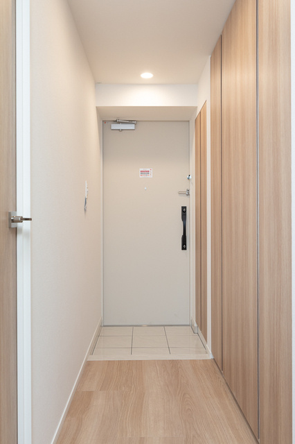 ＲＪＲプレシア東十条ガーデンの玄関|※写真は同タイプ住戸です。