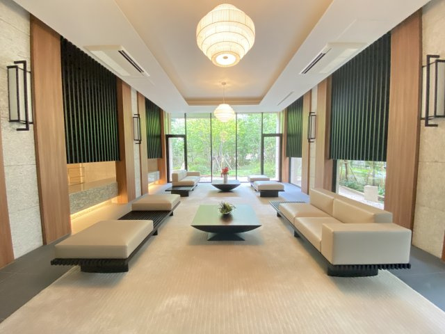 プレミスト梅田NORTHのロビー