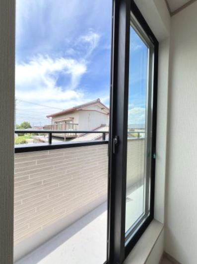 高浜市湯山町３期　２号棟のバルコニー