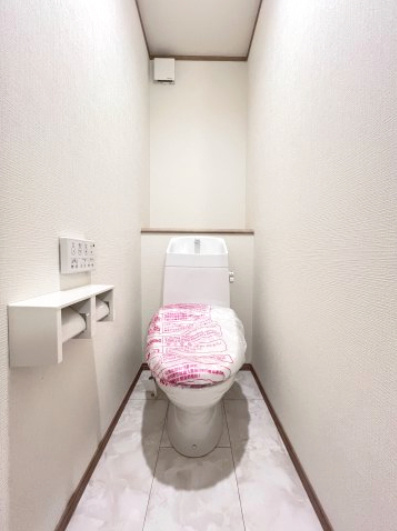高浜市湯山町３期　２号棟のトイレ|２階トイレ　トイレが2ヶ所あると複数人でも快適に暮らせます