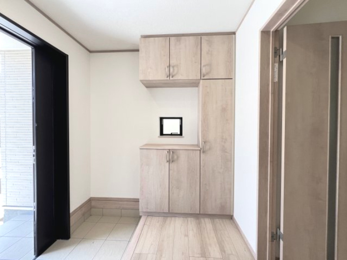 高浜市湯山町３期　２号棟の収納|シューズボックス