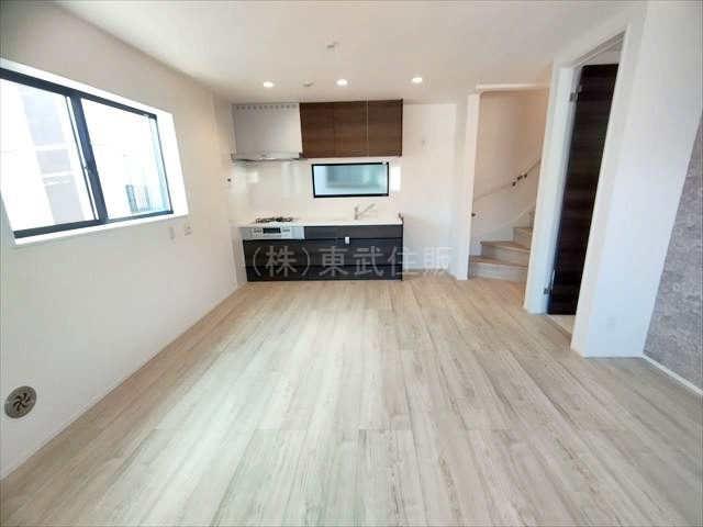 【居間・リビング】 | 狭山市富士見9期 | 2階　ご家族が集まるリビングは12.7帖の広さです