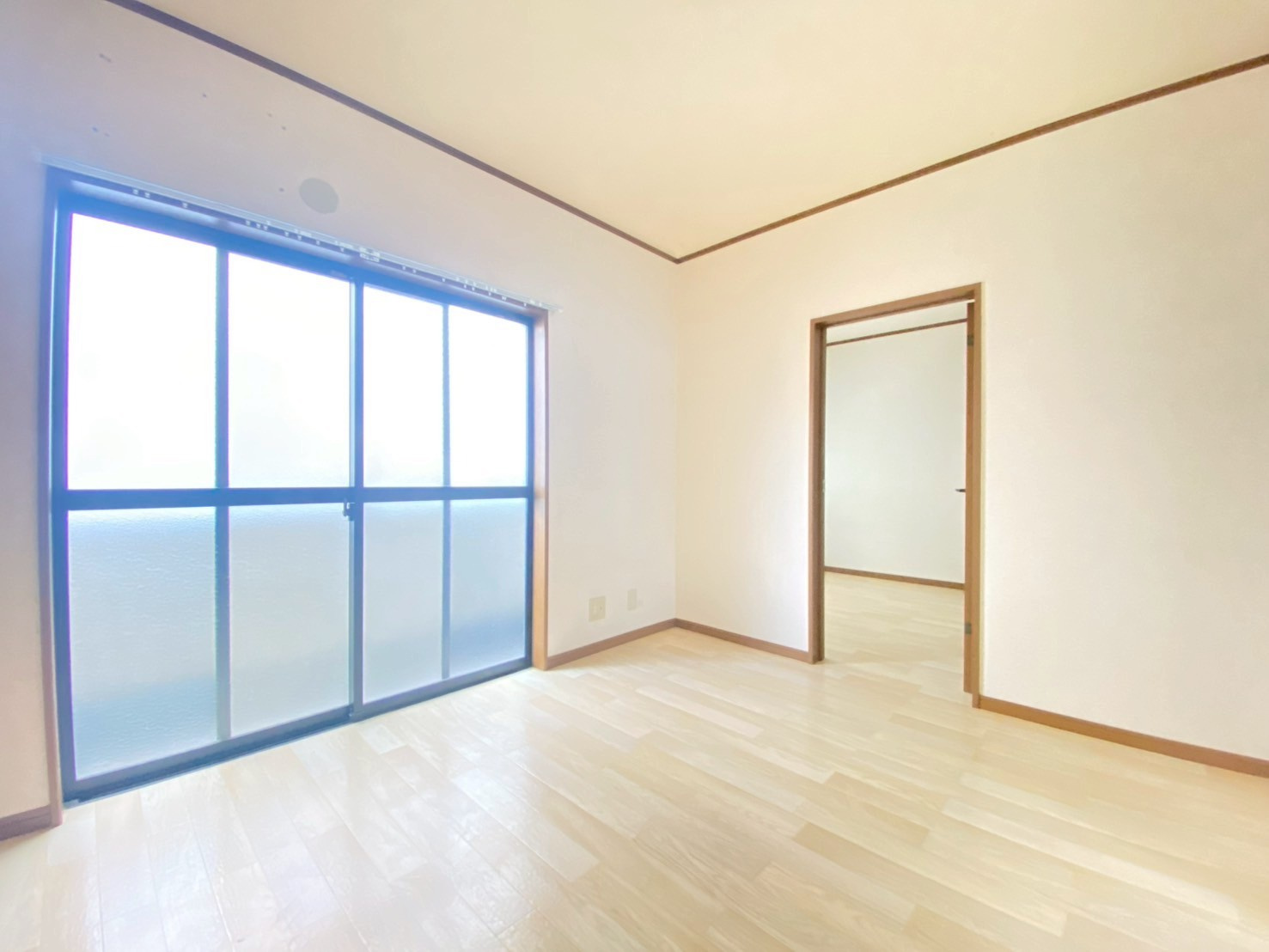 ハイツ茨木の洋室