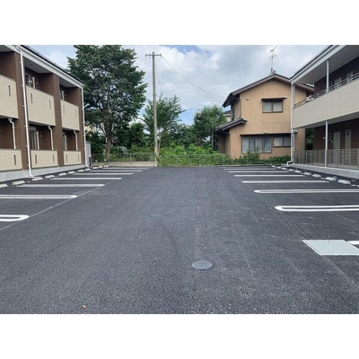 【駐車場】 | Refuge B