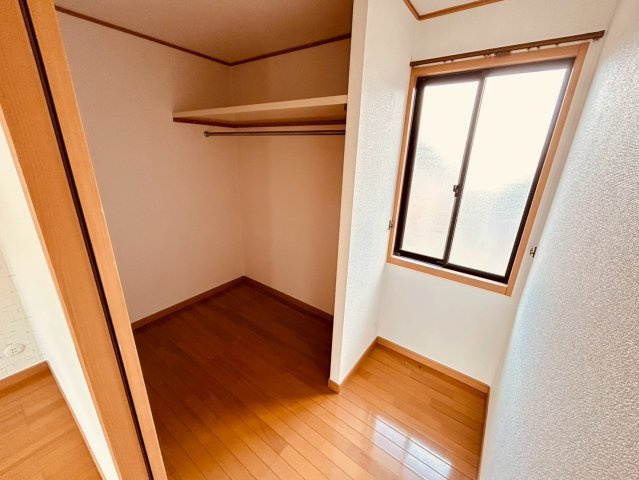 岩屋戸建の収納