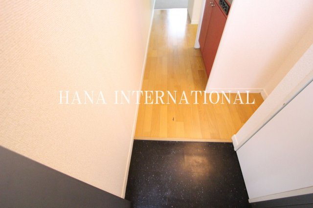 レオパレスパークサイド青葉の玄関