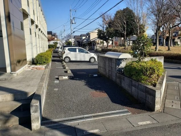 レオパレスパークサイド青葉のエントランス