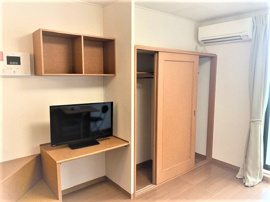 ゆったり過ごせる居間です