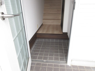 【玄関】 | メゾンパレ神功2番館
