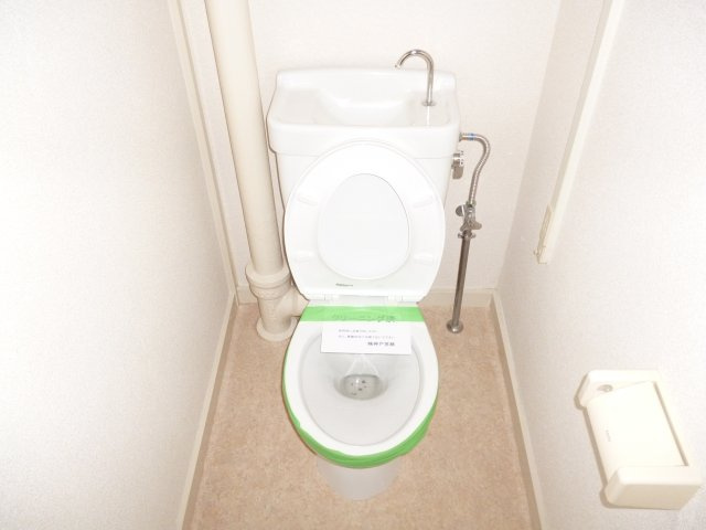 大久保東第２　２ＤＫのトイレ|シンプルで使いやすいトイレです