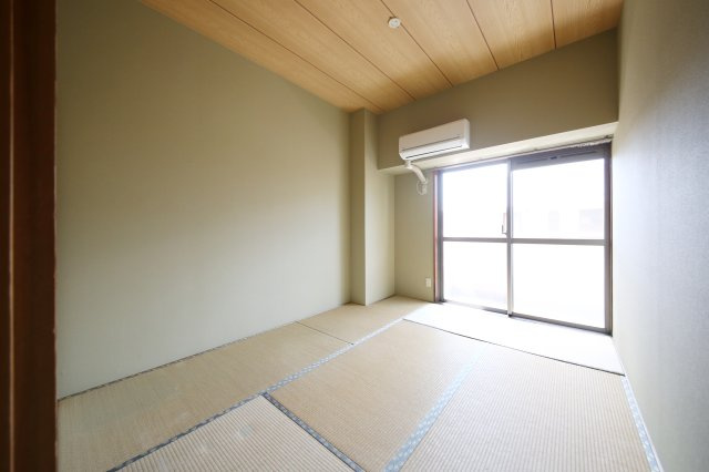 ロイヤルヒルズの和室|同タイプ別部屋写真