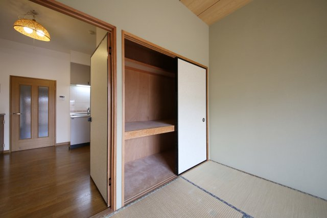 ロイヤルヒルズの収納|同タイプ別部屋写真