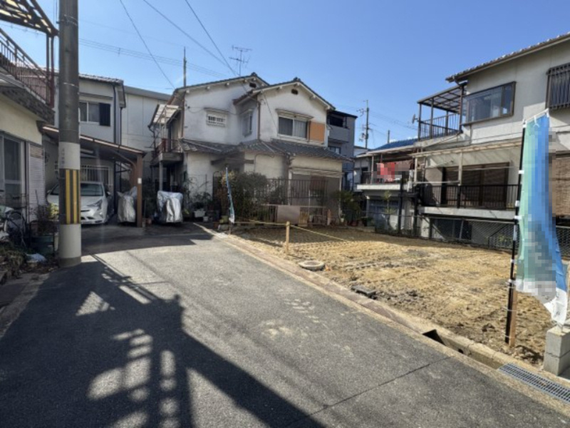 大阪府枚方市茄子作1丁目の前面道路含む現地写真