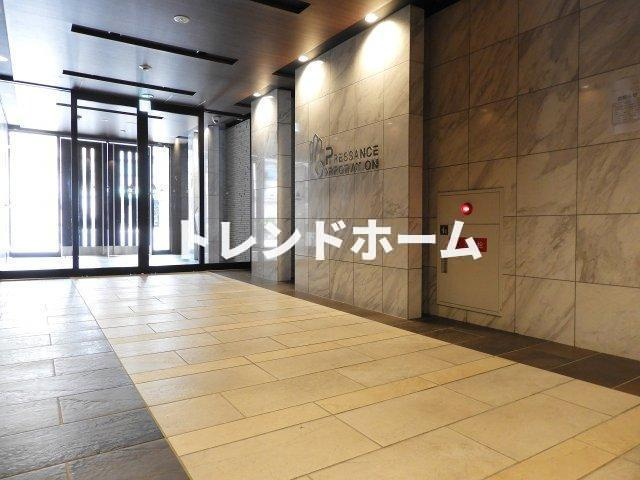 プレサンス玉造駅前ルージュのエントランス|選べる家電プランあり！！