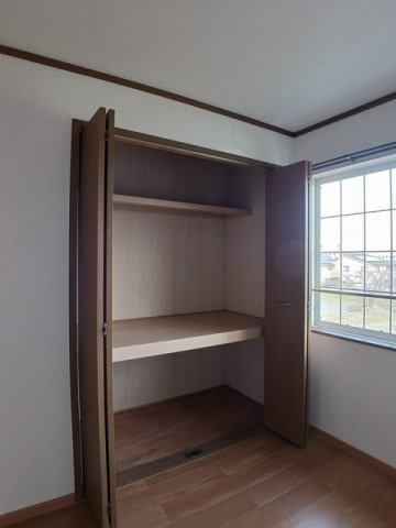 メゾンドヴェール西ノ庄の収納