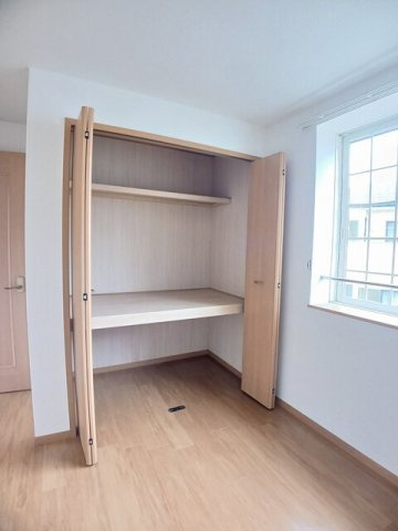 シャン・ド・フルールⅡの収納