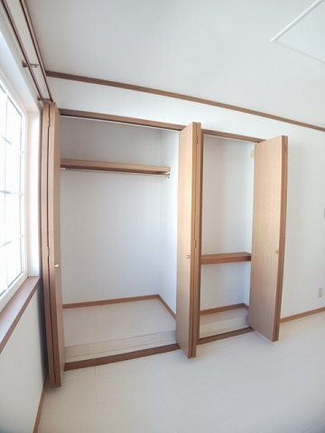 ＣＲＥＳＴＡＬＬ　ＫＯＹＡ　Ⅲの収納