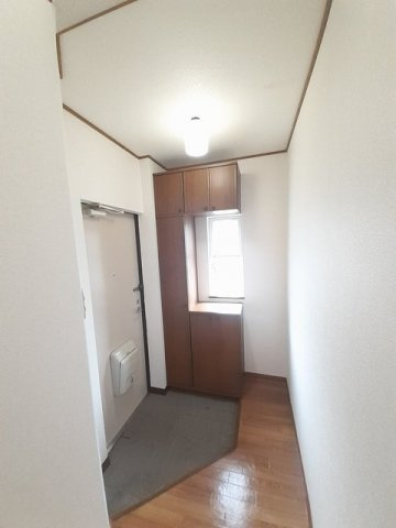 ジョイリバーの玄関