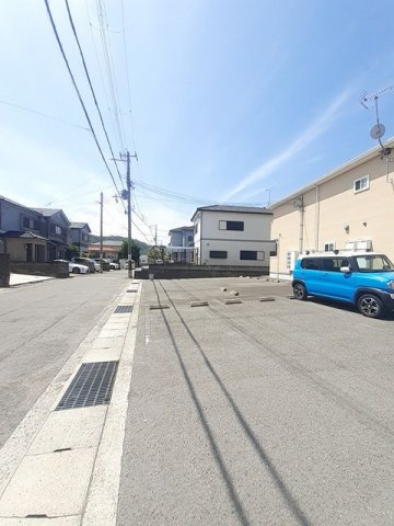 アーデン西浜　Ⅴの駐車場