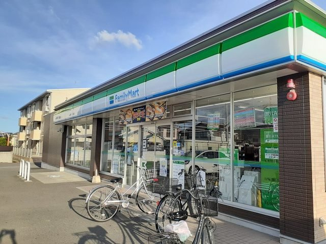 ロマネ・コンティⅡの周辺|ファミリーマート福島店様まで700m