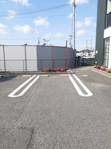 カーサグリーンⅡの駐車場