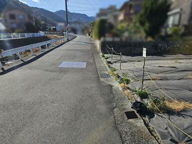 【前面道路含む現地写真】 | 伊東市宇佐美　売地