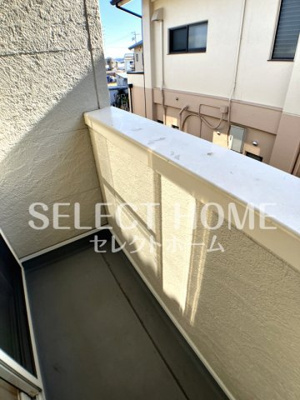 【バルコニー】 | マリポーサ | 外からの目が気にならないバルコニーで洗濯物が干せます