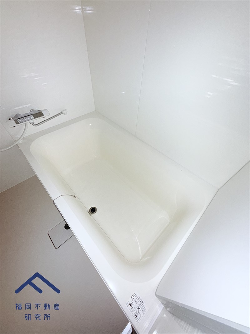 皐月マンション那の川の浴室