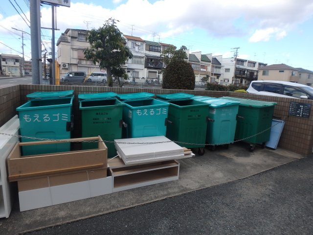 【その他共用部分】 | ファミリアル門戸 | ゴミステーションです