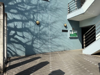 【エントランス】