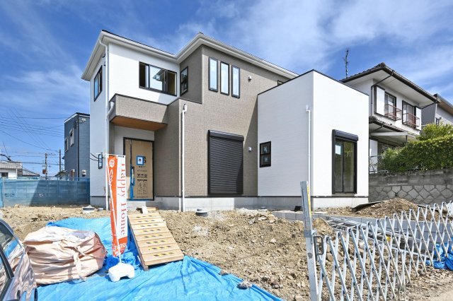 ファーストタウン水明台2丁目新築一戸建て│4LDK+駐車3台可の外観|南西角地、敷地面積69坪超4LDK、駐車3台可能！
即日のご内覧が可能です。皆様からのご連絡心よりお待ちしております。