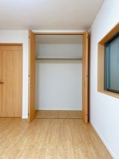 【収納】 | 茅ヶ崎市ひばりが丘 中古戸建て | 洋室7.5帖収納部分