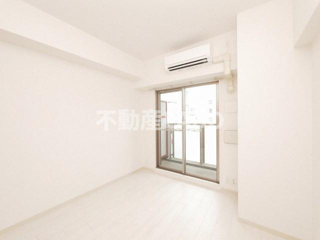 ルクレ難波の居間・リビング