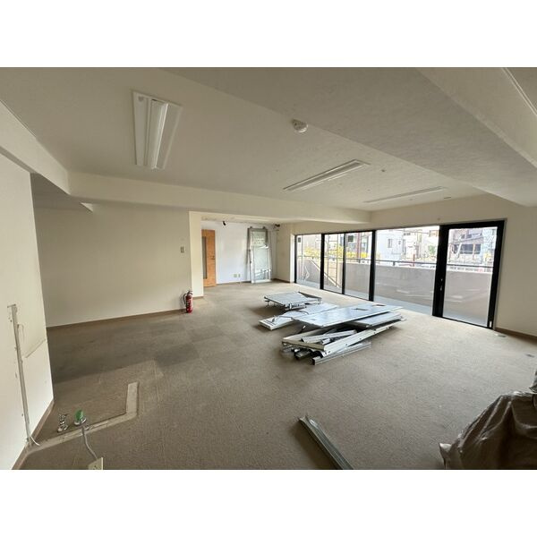 ウェルコート岡本