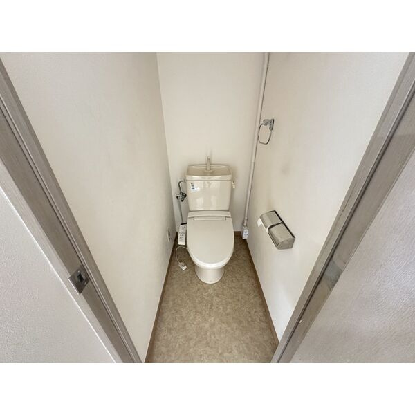 ウェルコート岡本