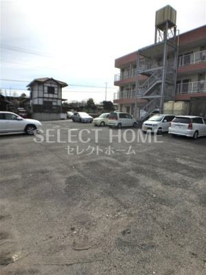 【駐車場】 | シャレーミウラ | 駐車スペースもあります