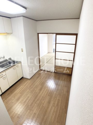 【居間・リビング】 | シャレーミウラ | おしゃれな居間です
同型タイプ