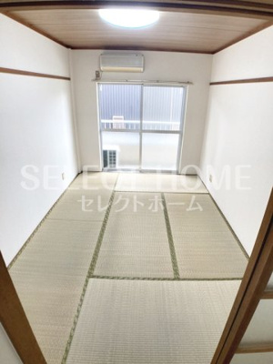 【寝室】 | シャレーミウラ | 落ち着いて過ごせるお部屋なので、寝室にいかがでしょうか
同型タイプ