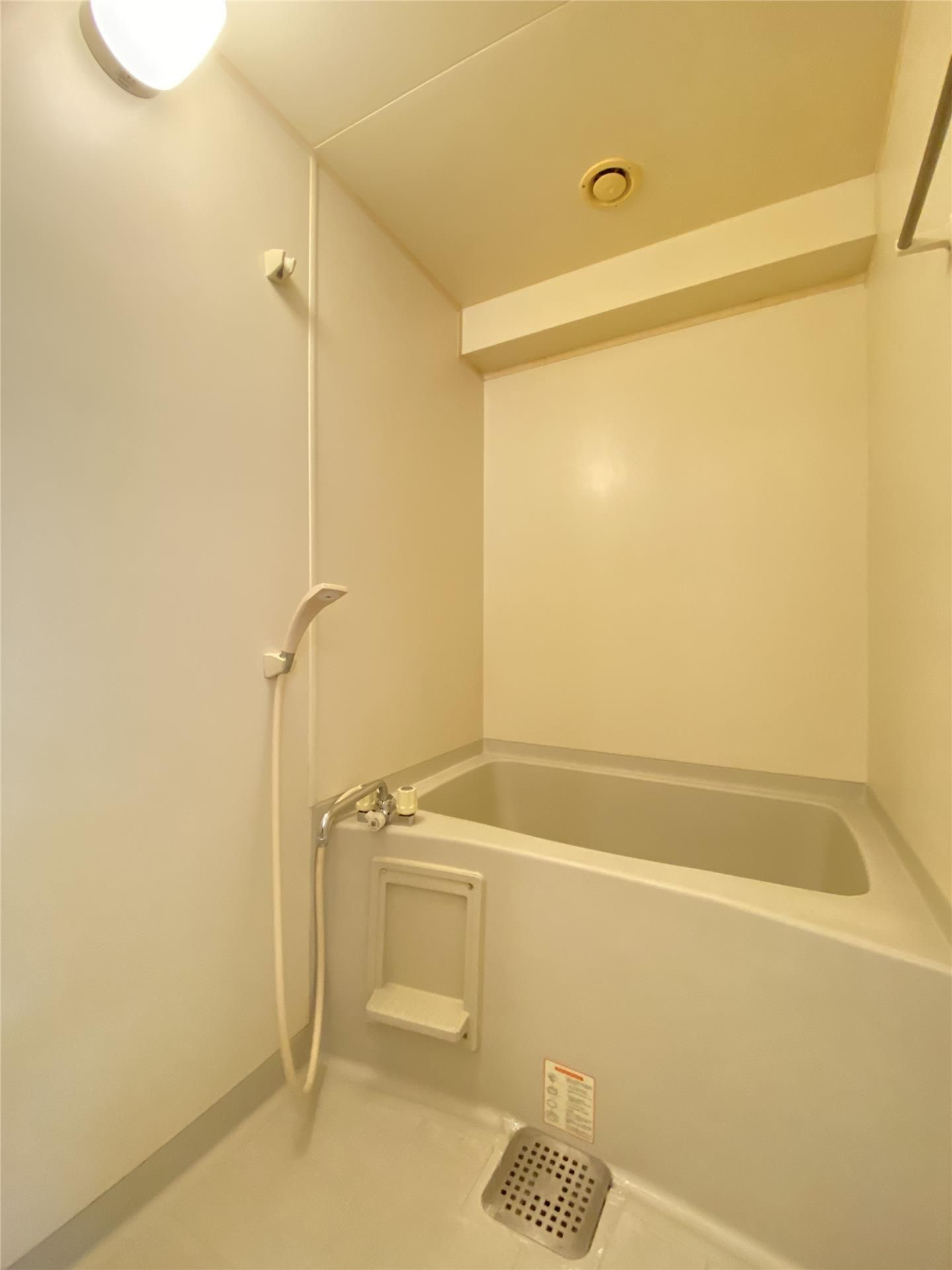 熊本市中央区新屋敷２丁目の賃貸マンションの浴室