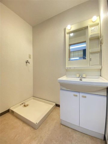 熊本市中央区新屋敷２丁目の賃貸マンションの独立洗面台