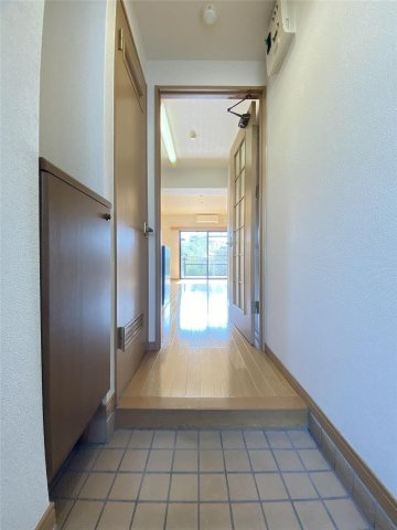 熊本市中央区新屋敷２丁目の賃貸マンションの玄関