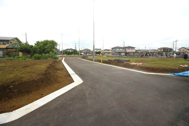 《分譲地》小山市間々田　全10区画の外観|南側から全体を撮影（2025年6月撮影）